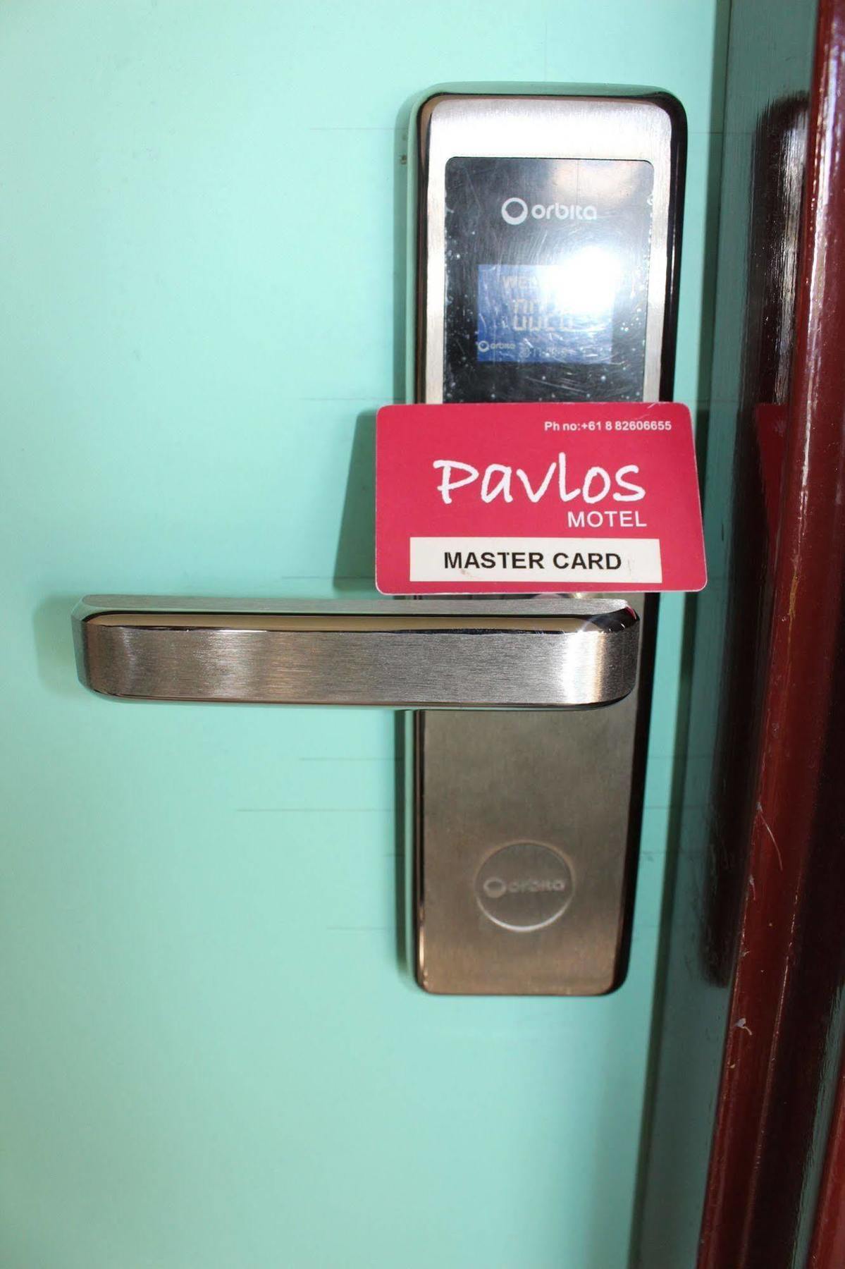 Pavlos Motel Ингл Фарм Экстерьер фото